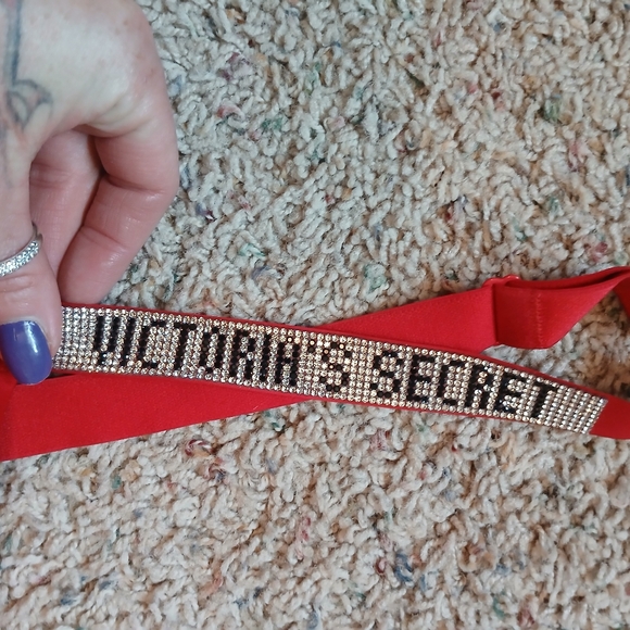 Victoria Secret Bra - Picture 2 of 4